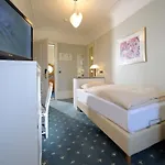 Royal St. Georges - Mgallery Collection Szálloda 4*